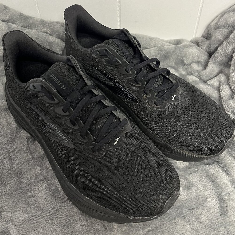 Brooks Ghost 17 Men’s Running Shoes Size 10D Medium